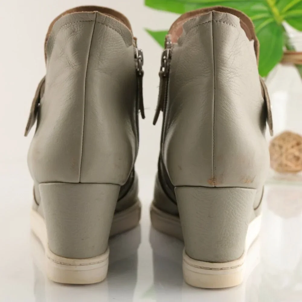 Linea Paolo Womens Freshton Boot Size 9.5‎ Gray Leather Wedge Chelsea Bootie